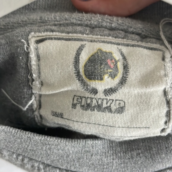 I <3 queen east sweater from funk d - Picture 3 of 3